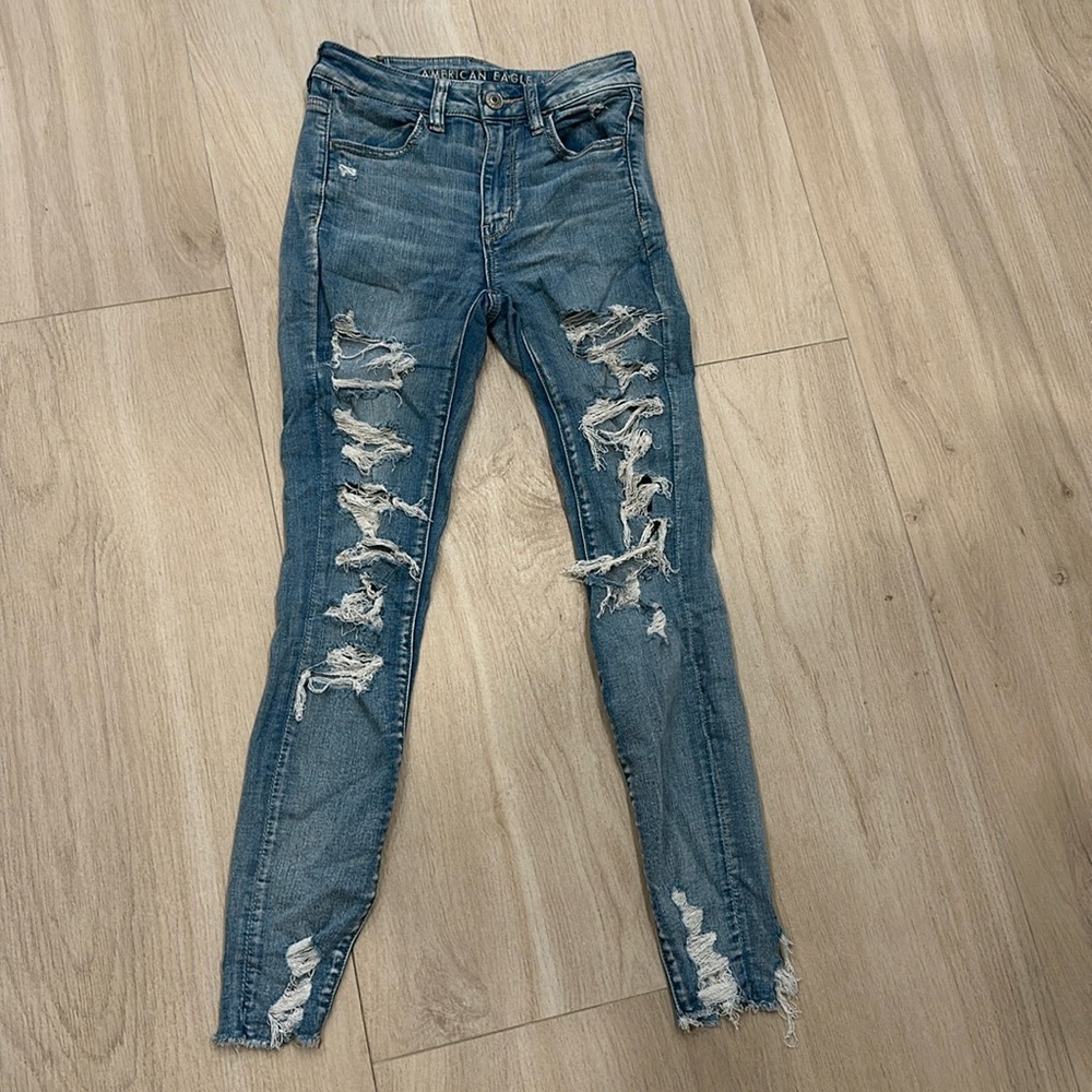 American eagle hi-rise ripped jegging, size 2 regular